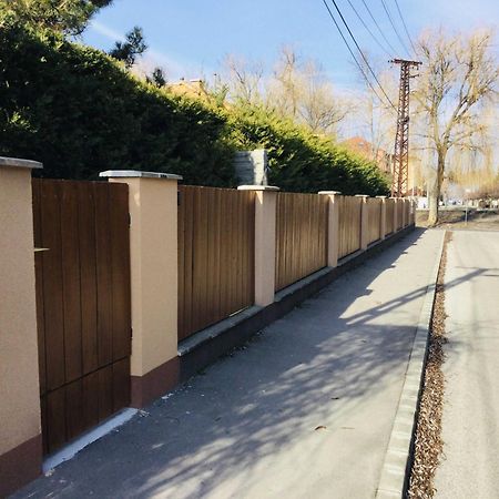 Baky House Apartment Balatonlelle Luaran gambar